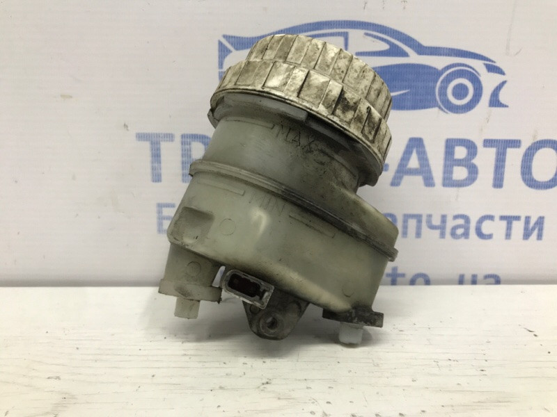 Бачок главного тормозного цилиндра Mitsubishi L200 KB 2.5 ДИЗЕЛЬ 4D56U 2006 (б/у) Київ - зображення 1