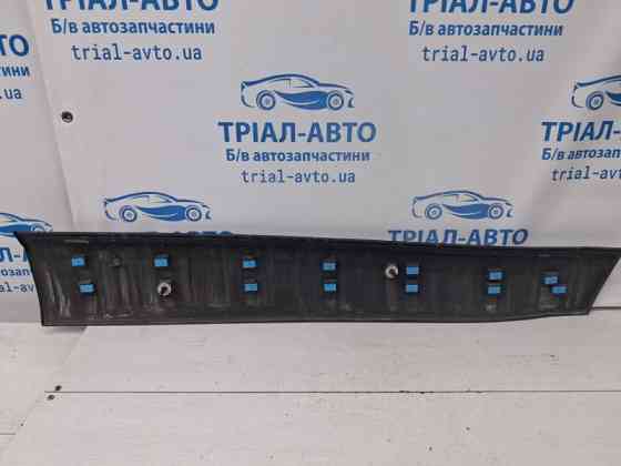 Накладка двери Jeep Cherokee KL 3.2 БЕНЗИН EHK 2013 перед. лев. (б/у) Київ