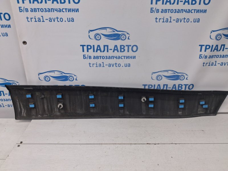 Накладка двери Jeep Cherokee KL 3.2 БЕНЗИН EHK 2013 перед. лев. (б/у) Київ - зображення 4