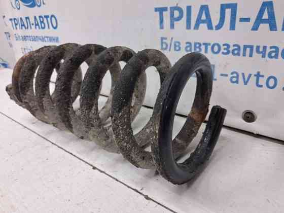 Пружина передняя Mitsubishi Pajero Wagon 3 3.2 ДИЗЕЛЬ 4M41 1999 (б/у) Киев