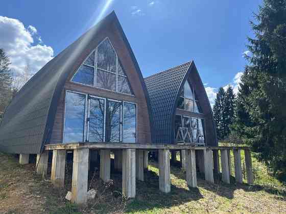 Продаж трьох будинків у Ворохті Яремче