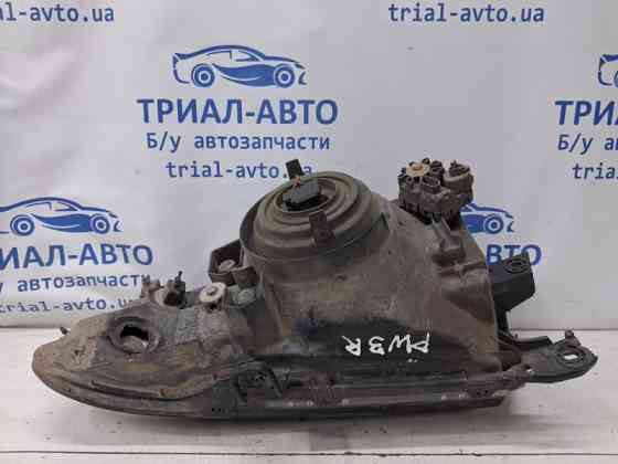 Фара правая галоген Mitsubishi Pajero Wagon 3 3.2 ДИЗЕЛЬ 4M41 1999 (б/у) Київ