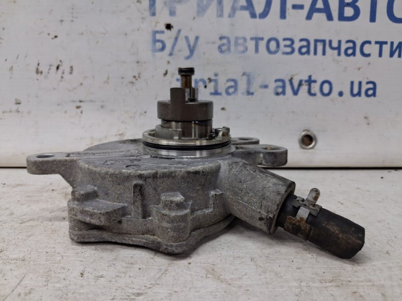 Насос вакуумный Toyota Auris E150 1.6 БЕНЗИН 1ZRFAE 2006 (б/у) Київ - зображення 3
