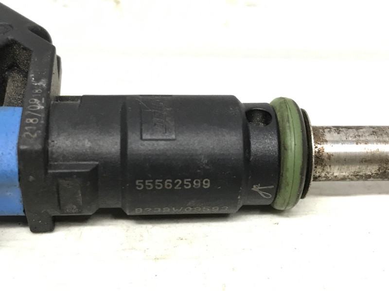 Форсунка топливная Chevrolet Cruze J300 1.6 F16D4 2009 (б/у) Київ - зображення 3