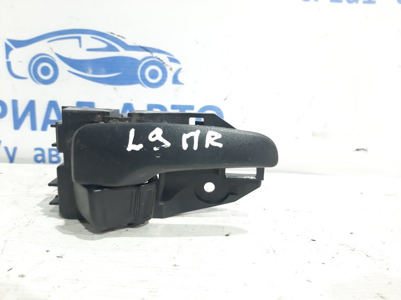 Ручка двери внутреняя передняя правая Mitsubishi Lancer 9 1.6 БЕНЗИН 4G18 2003 (б/у) Киев - изображение 1