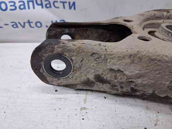 Рычаг задней подвески нижний поперечный (под пружину) Hyundai I30 2007-2012 552102H100 (Арт. 78288) Киев
