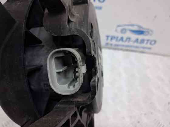 Диффузор с вентилятором радиатора Nissan Qashqai J11 1.6 DIESEL R9M 2013 (б/у) Киев
