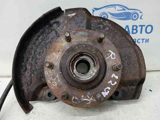 Кулак поворотный правый со ступицей Mitsubishi L200 2006-2015 MR992378 (Арт. 60949) Киев