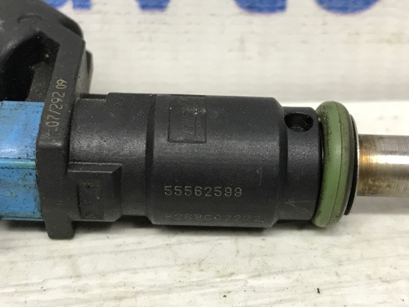 Форсунка топливная Chevrolet Cruze J300 1.6 F16D4 2009 (б/у) Київ - зображення 3