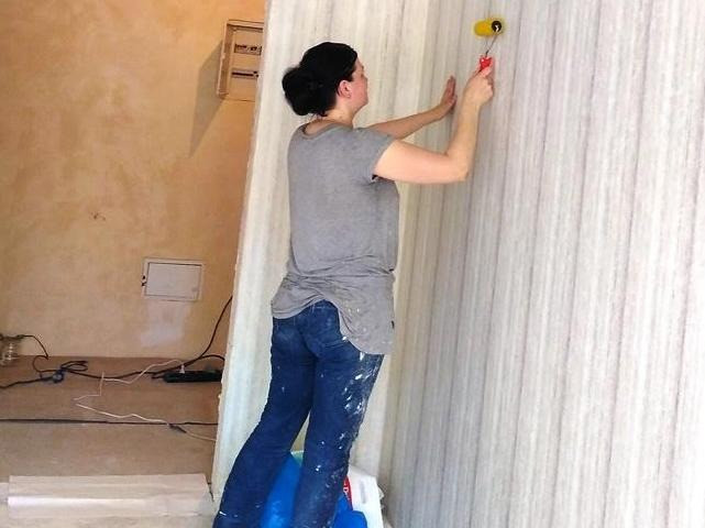 Поклейка шпалер Теремки Святошин Борщагівка Київ - зображення 1