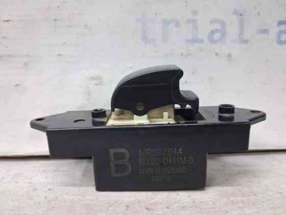 Кнопка стеклоподъемника Mitsubishi L200 KB 2.5 DIESEL 4D56 2006 (б/у) Київ