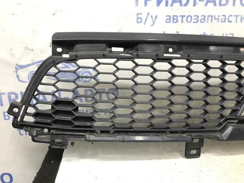 Решетка радиатора Рестайлинг Mitsubishi Outlander XL 2.2 DIESEL 4N14 2007 (б/у) Київ - зображення 2