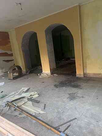 Продаж будівлі 390,5 кв.м. під будь-який бізнес  в центр. парку Чопа Чоп