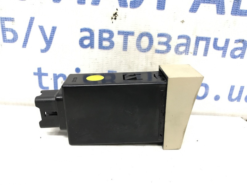 Кнопки управления Hyundai Santa fe CM 2.7 БЕНЗИН G6EA 2005 (б/у) Киев - изображение 3