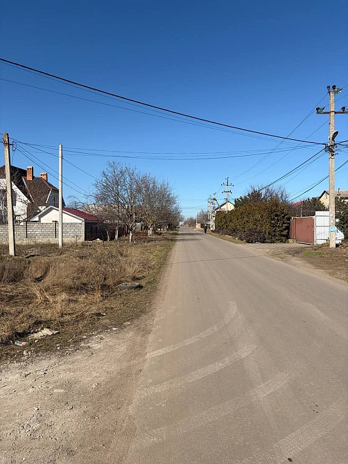 Угловой участок в фонтанке на тенистой Одеса - зображення 2