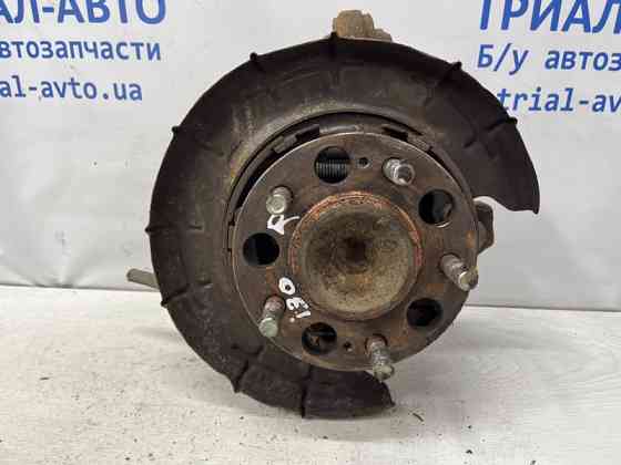Цапфа задняя правая со ступицей Hyundai I30 2007-2012 527202H000 (Арт. 76817) Киев