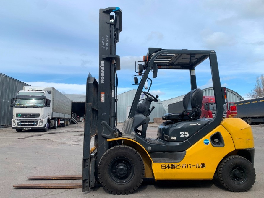 Вилочный автопогрузчик Komatsu, с боковым смещением и мачтой 4.5 метра. Винница - изображение 2