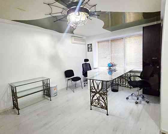 долгосрочная аренда офисное помещение Киев, Печерский, 17000 грн./мес. Киев