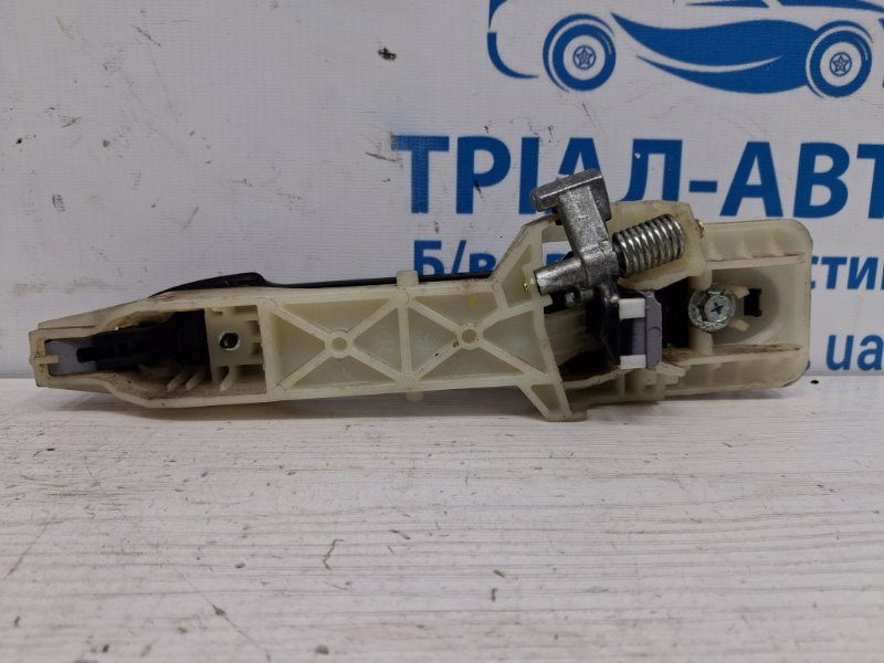 Ручка двери внешняя задняя правая Hyundai Santa fe CM 2.2 DIESEL D4HB 2005 (б/у) Киев - изображение 3