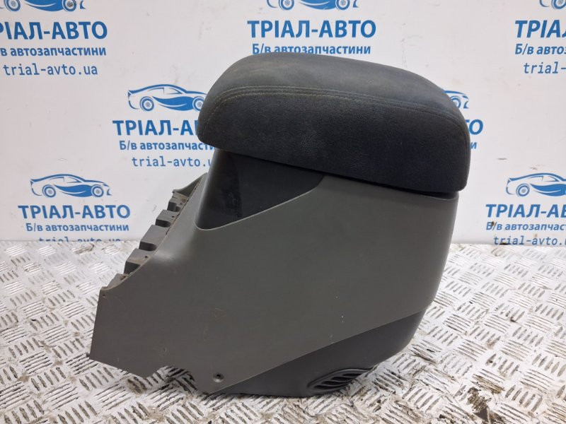 Подлокотник Mitsubishi Pajero Wagon 1999-2006 MR550489 (Арт. 71091) Київ - зображення 1