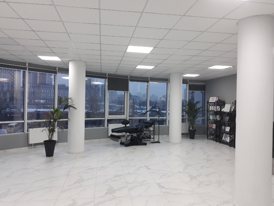 Здам нежитлове приміщення: м. Київ, біля метро Славутич Київ - зображення 1