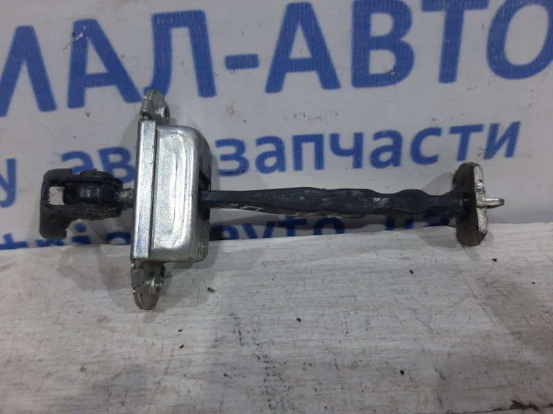 Ограничитель двери задний Nissan Juke F15 1.6 TURBO MR16DDT 2010 (б/у) Київ - зображення 3