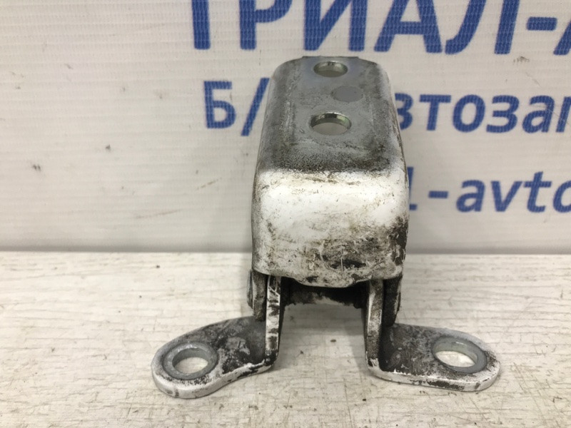 Петля двери задней правой нижняя Toyota Avensis 2009-2018 687700H010 (Арт. 31363) Київ - зображення 1