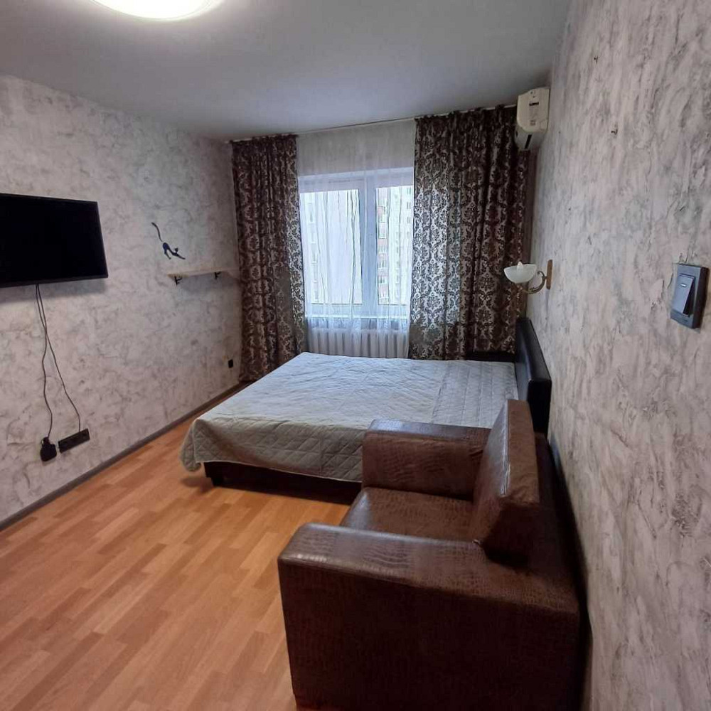 долгосрочная аренда 1-к квартира Киев, Дарницкий, 16000 грн./мес. Киев - изображение 2