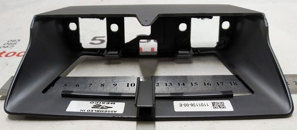 1Корпус кронштейна крепления дисплея Tesla model 3 1101136-00-F Киев - изображение 4