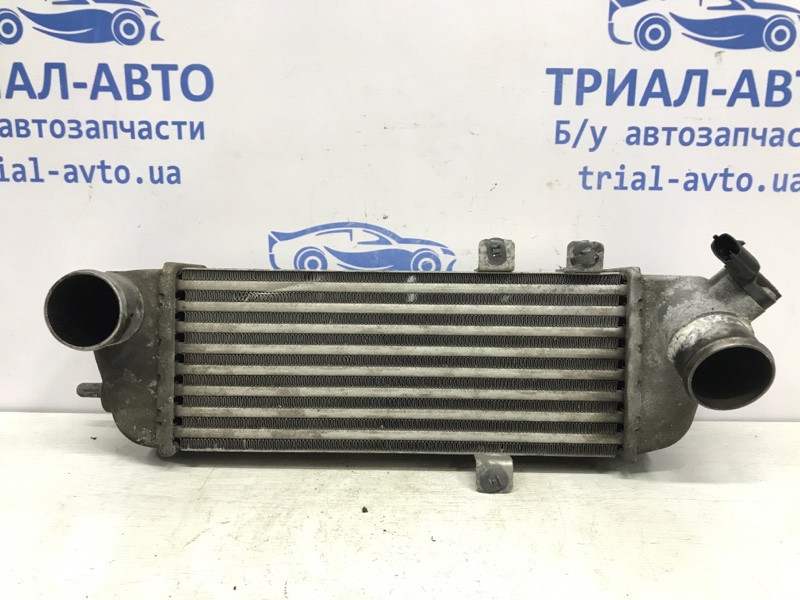 Радиатор интеркуллера Kia Ceed ED 1.6 DIESEL D4FB 2006 (б/у) Киев - изображение 1