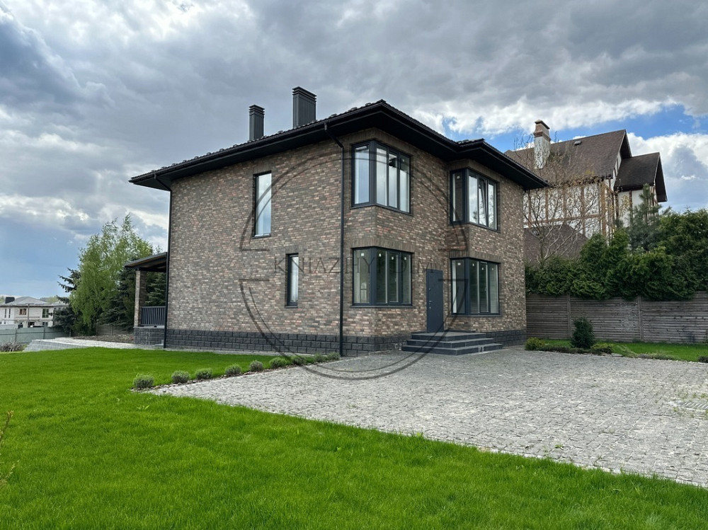 Будинок з великою ділянкою в 15 соток 206 кв.м + 40 кв.м тепла мансарда с.Ходосівка Киев - изображение 1