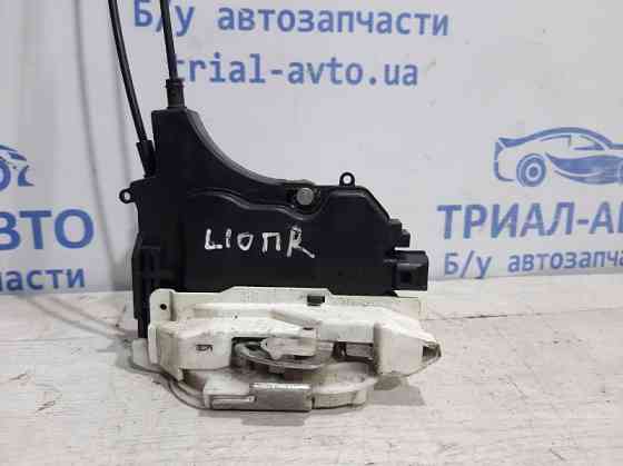 Замок двери передний правый Mitsubishi Lancer 10 1.5 БЕНЗИН 4A91 2007 (б/у) Киев