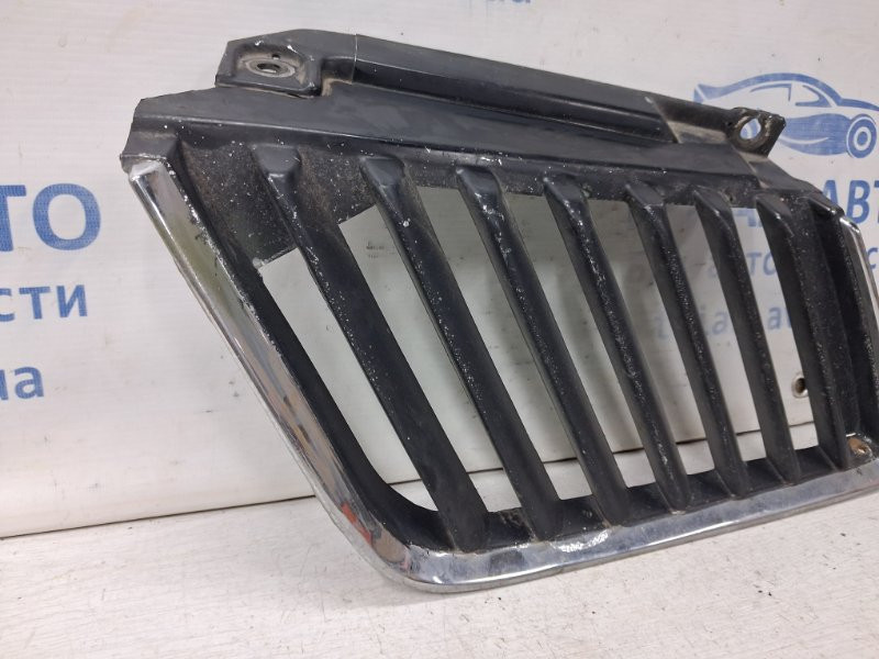 Решетка радиатора Mitsubishi L200 KB 2.5 DIESEL 4D56 2006 лев. (б/у) Київ - зображення 2