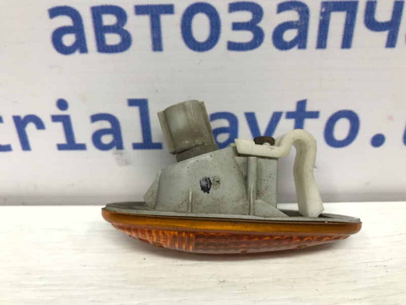 Повторитель поворотника Mitsubishi Pajero Sport K9 2.5 DIESEL 4D56 1996 (б/у) Київ - зображення 3