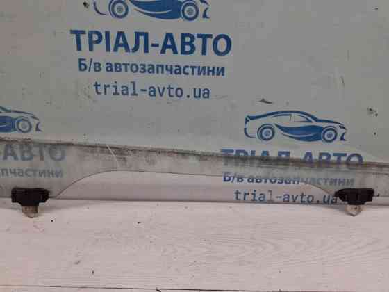 Стекло двери переднее правое Mitsubishi ASX 2010- 5706A272 (Арт. 79964) Киев