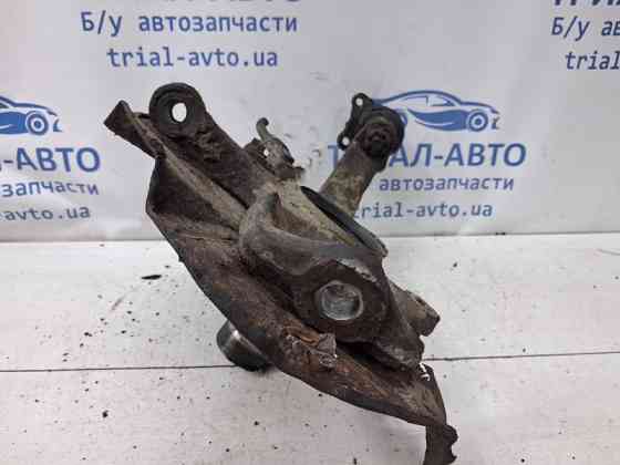 Кулак поворотный правый без ступицы Mitsubishi Pajero Sport K9 2.5 DIESEL 4D56 1996 (б/у) Київ