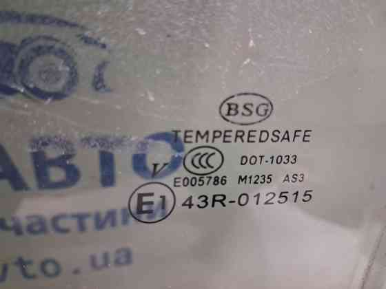 Стекло двери заднее правое Jeep Cherokee KL 2.4 БЕНЗИН ED6 2013 (б/у) Киев