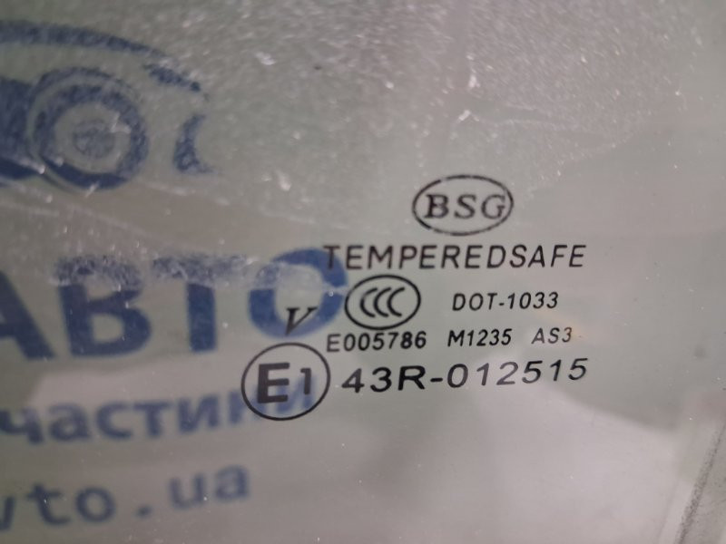 Стекло двери заднее правое Jeep Cherokee KL 2.4 БЕНЗИН ED6 2013 (б/у) Киев - изображение 2