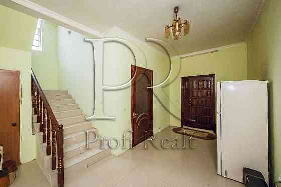 продажа 9-к дом Киево-Святошинский, Святопетровское, 180000 $ 