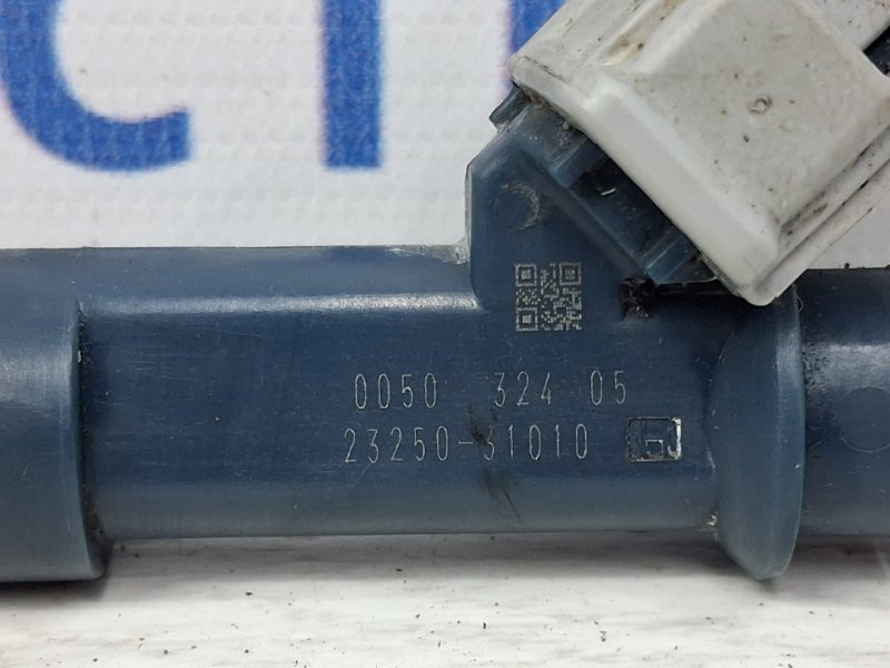 Форсунка топливная Toyota Prado J120 4.0 1GR-FE 2002 (б/у) Киев - изображение 3