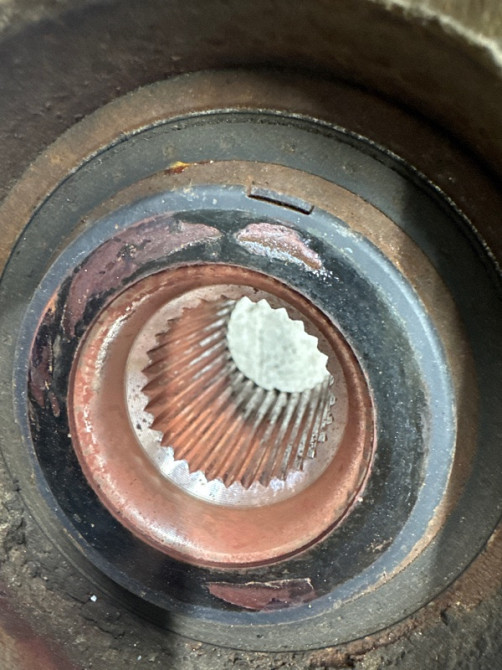 Кулак поворотный левый со ступицей Hyundai IX35 LM 1.7 DIESEL D4FD 2009 (б/у) Киев - изображение 7