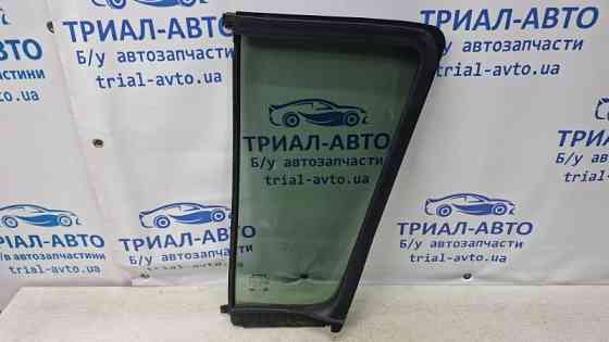 Стекло двери задней правой (форточка) Nissan Pathfinder 2004-2014 82262EB305 (Арт. 74363) Київ