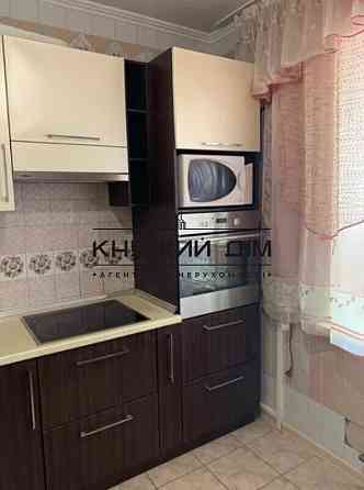 Оренда роздільної 3-х к.кв. . вулТростянецька 5Б,. метро Харківська Київ