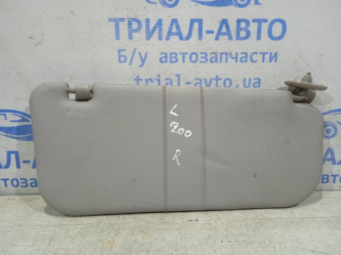 Козырек солнцезащитный правый Mitsubishi L200 KB 2.5 ДИЗЕЛЬ 4D56U 2006 (б/у) Київ - зображення 1