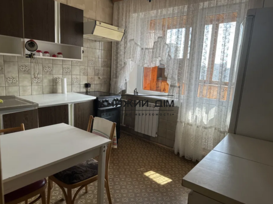Оренда 1-но к.кв. по вул. Деміївська 45А, 5хв від метро Голосіївська Київ