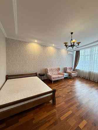 продажа 3-к квартира Киев, Голосеевский, 260000 $ Київ