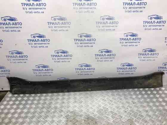 Накладка порога внешняя правая Mitsubishi Pajero Wagon 4 3.2 ДИЗЕЛЬ 4M41 2006 (б/у) Киев