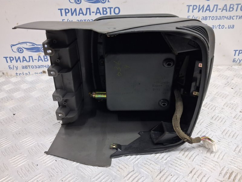 Подлокотник Mitsubishi Pajero Wagon 3 3.2 ДИЗЕЛЬ 4M41 1999 (б/у) Київ - зображення 7