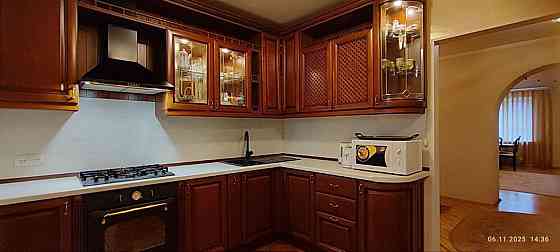 Оренда великої 3 кімнатної квартири Днепр