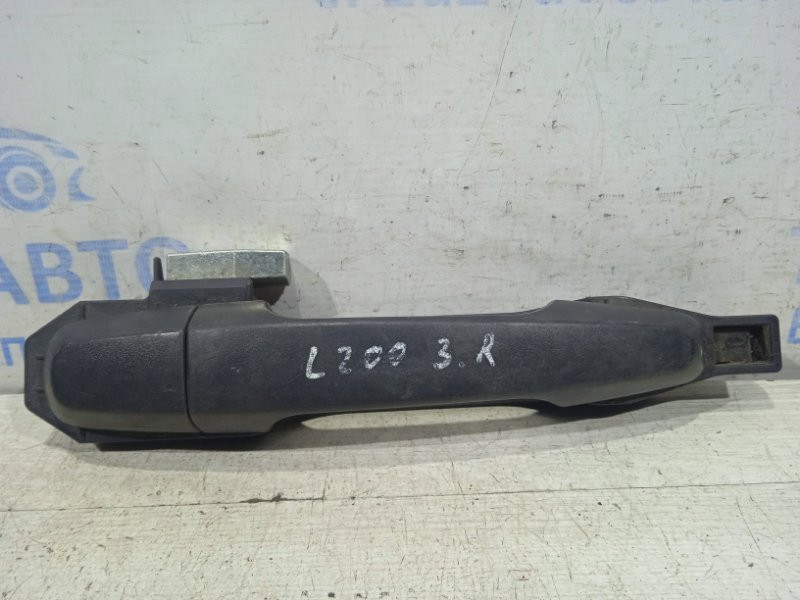 Ручка двери внешняя задняя правая Mitsubishi L200 KB 2.5 ДИЗЕЛЬ 4D56U 2006 (б/у) Київ - зображення 1